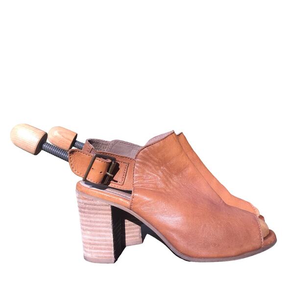 Diba Leather Tan Heeled Sandals With Ankle Strap Women's Size 6.5 - Picture 1 of 8